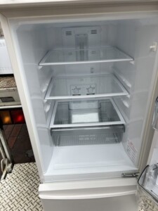 MITSUBISHI(三菱)146L 2ドア冷蔵庫 MR-P15G-W 2021年製