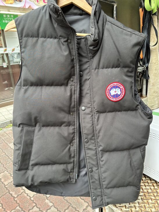 CANADA GOOSE（カナダグース）ダウンベスト