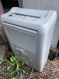 MITSUBISHI(三菱)衣類乾燥除湿機 MJ-M100SX-W 2021年製