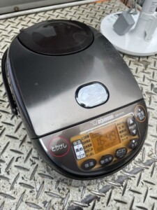 ZOJIRUSHI(象印)IH炊飯ジャー NW-VH10 2021年製