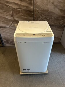 SHARP(シャープ)5.5キロ 全自動洗濯機 ES-GE5C-W 2019年製