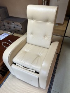 LINAK 1人掛け電動リクライニングソファ DP-007 2022年製