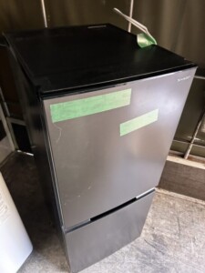 SHARP(シャープ)152L 2ドア冷蔵庫 SJ-D15H-H 2021年製