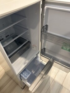 MITSUBISHI(三菱)146L 2ドア冷蔵庫 MR-P15F-W 2020年製