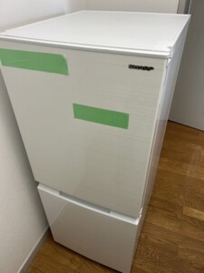 SHARP(シャープ)152L 2ドア冷蔵庫 SJ-D15H-W 2022年製