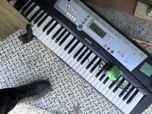 YAMAHA(ヤマハ)ポータブルキーボード PSR-E203