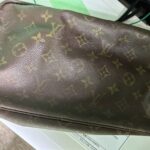 LOUIS VUITTON（ルイ・ヴィトン）トゥルース・トワレット28 セカンドバッグ M47522