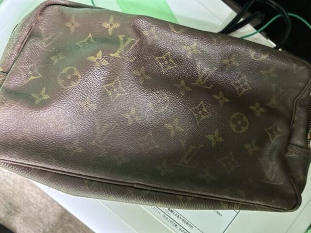 LOUIS VUITTON（ルイ・ヴィトン）トゥルース・トワレット28 セカンドバッグ M47522