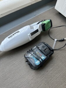 makita(マキタ)充電式クリーナー CL108FD