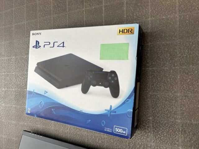 SONY（ソニー）Playstation4 CUH-2200AB01