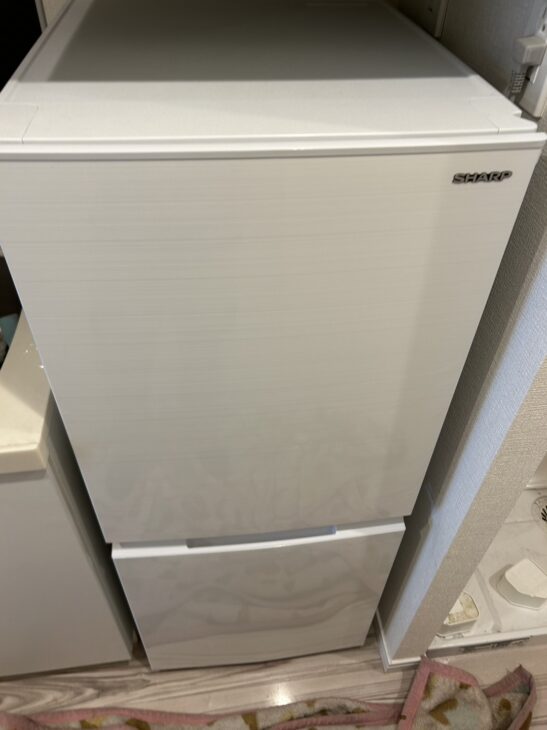 SHARP（シャープ）152L 2ドア冷蔵庫 SJ-D15H-W 2022年製