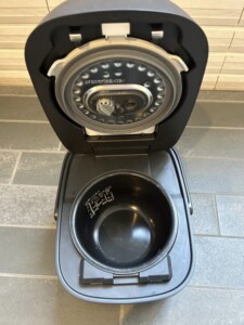 TOSHIBA(東芝)圧力IHジャー炊飯器 RC-6PXR 2023年製