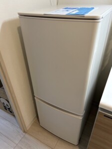 MITSUBISHI(三菱)146L 2ドア冷蔵庫 MR-P15J-W 2023年製