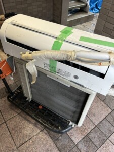 HITACHI(日立)2.2kW ルームエアコン RAS-D22KBK(W) 2020年製