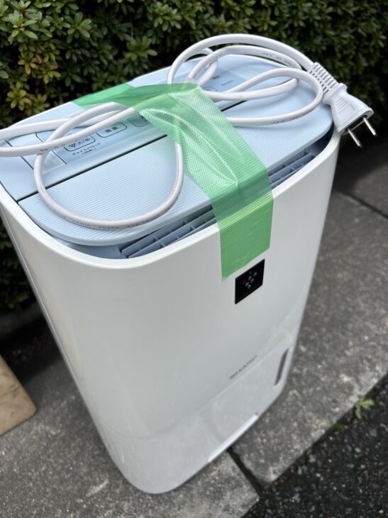 SHARP（シャープ）除湿機 CV-H71-W 2018年製