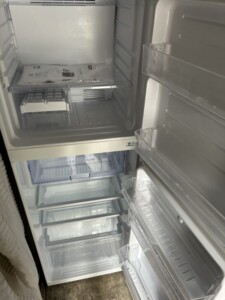 SHARP(シャープ)225L 2ドア冷蔵庫 SJ-D23F-S 2020年製