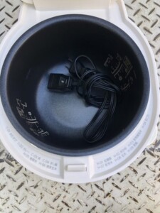 IRIS OHYAMA(アイリスオーヤマ)ジャー炊飯器 RC-MGA30-W 2023年製