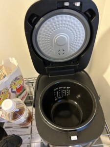 TOSHIBA(東芝)炊飯器 RC-5XN 2022年製