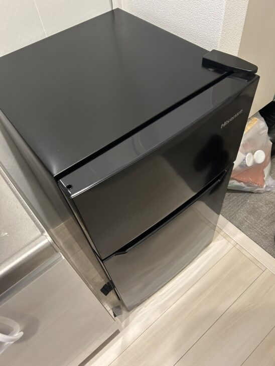 Hisense（ハイセンス）93L 2ドア冷蔵庫 HR-B9501B 2022年製