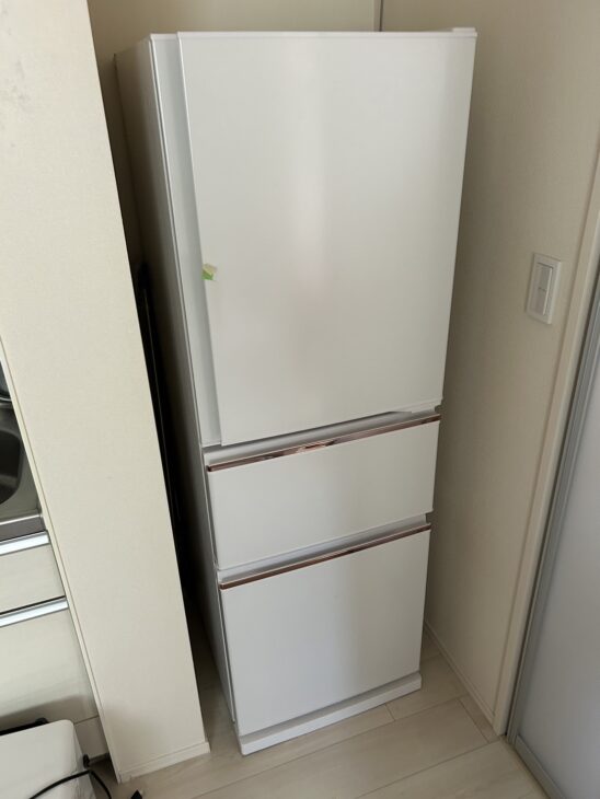 MITSUBISHI（三菱）272L 3ドア冷蔵庫 MR-CX27E-W 2020年製