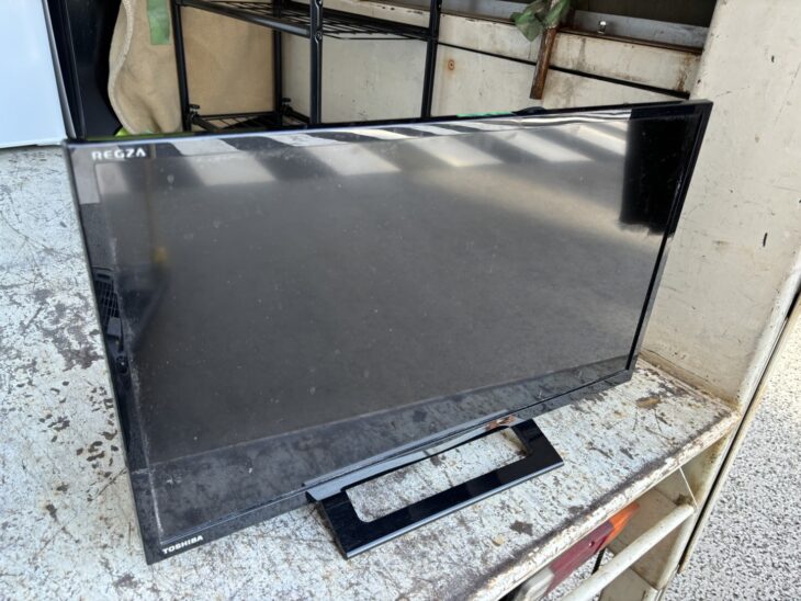 TOSHIBA（東芝）24型液晶テレビ 24S24 2022年製
