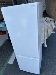 YAMADA(ヤマダ)179L 2ドア冷蔵庫 YRZ-F17L 2024年製