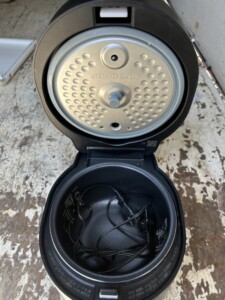 IRIS OHYAMA(アイリスオーヤマ)ジャー炊飯器 RC-MGA30-B 2023年製