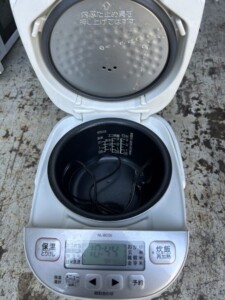 ZOJIRUSHI(象印)マイコン炊飯ジャー NL-BC05 2020年製