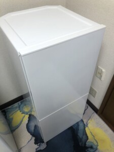 TWINBIRD(ツインバード)の110L 2ドア冷蔵庫 HR-E911(2018年製)