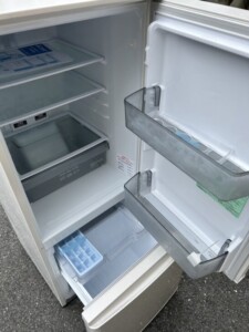 MITSUBISHI(三菱)146L 2ドア冷蔵庫 MR-P15G-W 2022年製