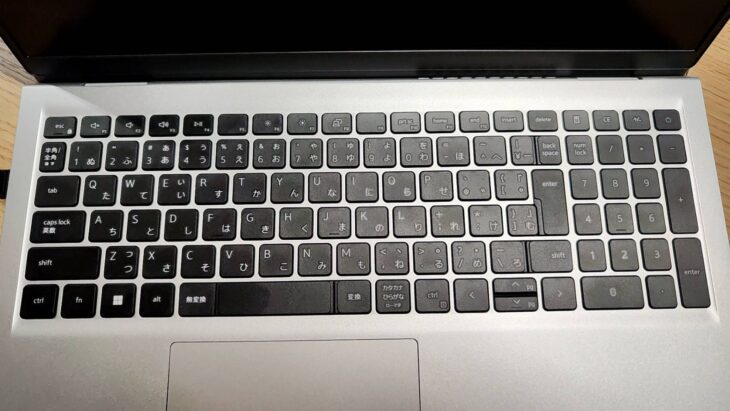 DELL Inspiron 15 3520 P112F ノートパソコン 15.6型 ノートパソコン Inspiron 15 3520（Core i3/ メモリ 8GB/ 512GB