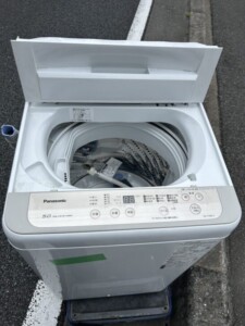 Panasonic(パナソニック)5.0キロ 全自動洗濯機 NA-F50B13 2019年製