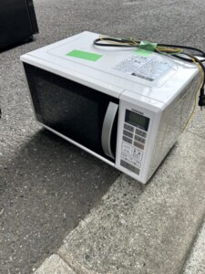 TOSHIBA(東芝)電子レンジ ER-YR16(W) 2019年製