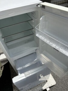 Hisense(ハイセンス)134L 2ドア冷蔵庫 HR-G13A-W 2018年製