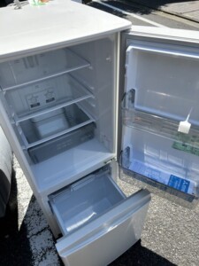 MITSUBISHI(三菱)146L 2ドア冷蔵庫 MR-P15H-W 2023年製