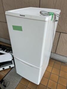 Panasonic(パナソニック)138L 2ドア冷蔵庫 NR-B14CW-W 2020年製