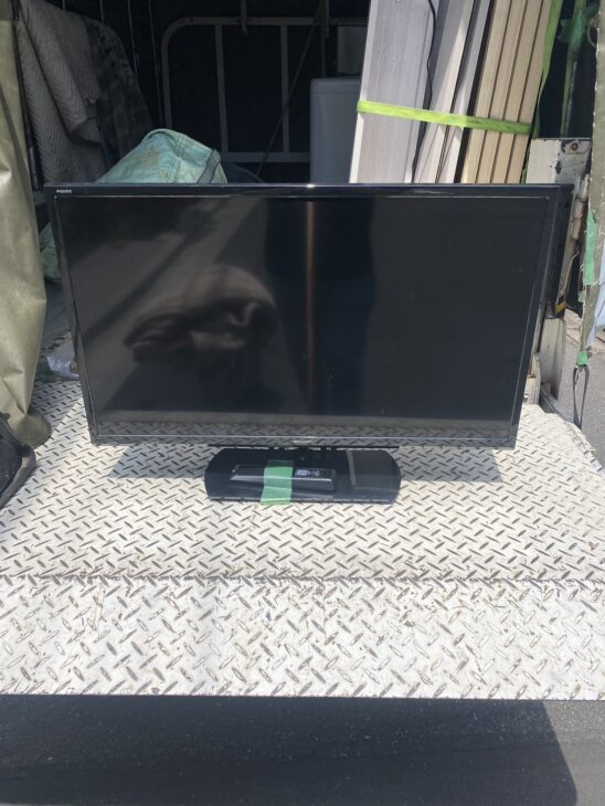 SHARP（シャープ）32型液晶テレビ LC-32S5 2017年製