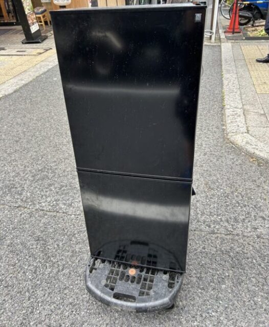 NITORI（ニトリ）106L 2ドア冷蔵庫 NTR-106BK 2023年製