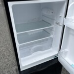 NITORI（ニトリ）106L 2ドア冷蔵庫 NTR-106BK 2023年製