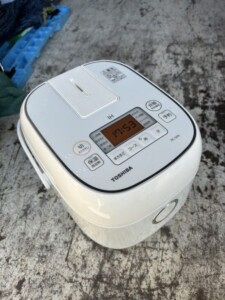 TOSHIBA(東芝)ジャー炊飯器 RC-5XN 2020年製