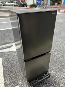 SHARP(シャープ)152L 2ドア冷蔵庫 SJ-D15H-H 2022年製