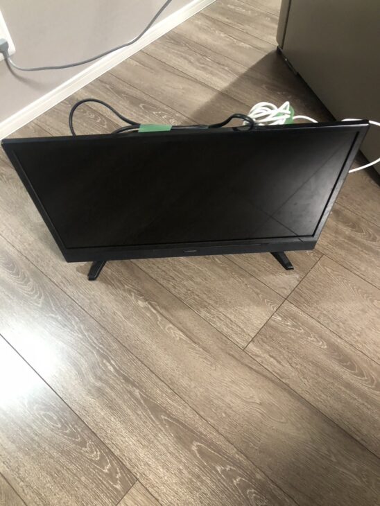 maxzen（マクスゼン）32型液晶テレビ J24SK03 2019年製