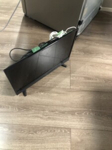 maxzen(マクスゼン)32型液晶テレビ J24SK03 2019年製