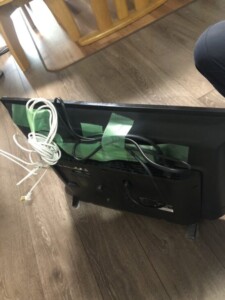 maxzen(マクスゼン)32型液晶テレビ J24SK03 2019年製