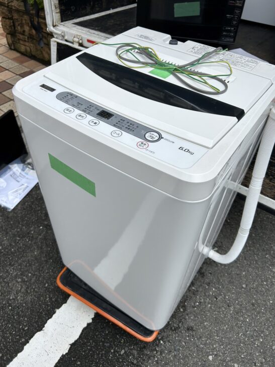 【3/8引き渡し】ヤマダ電機 電気洗濯機 YWM-T60G1 Amazon.co.jp: YAMADA SELECT YWM-T60G1 6.0kg 全自動洗濯機 : ホーム