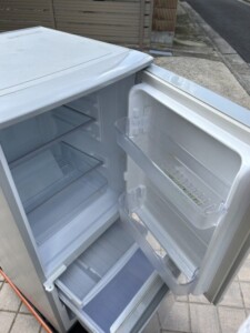 SHARP(シャープ)137L 2ドア冷蔵庫 SJ-D14E-S 2019年製