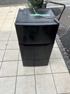 YAMAZEN(山善)86L 2ドア冷蔵庫 YFR-D91(B) 2022年製