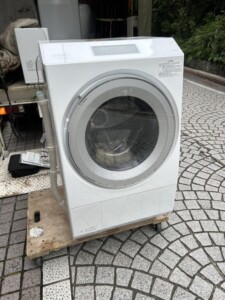 TOSHIBA(東芝)12.0キロ ドラム式洗濯乾燥機 TW-127XP1R 2022年製