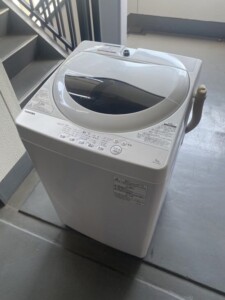 TOSHIBA(東芝)5.0キロ 全自動洗濯機 AW-5G6(W) 2019年製