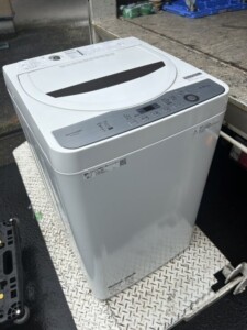 SHARP(シャープ)4.5キロ 全自動洗濯機 ES-GE4C 2019年製